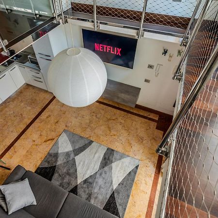 Loft Elegante In Centro Milano In Zona Signorile - Davanti Alla Metro Bagian luar foto