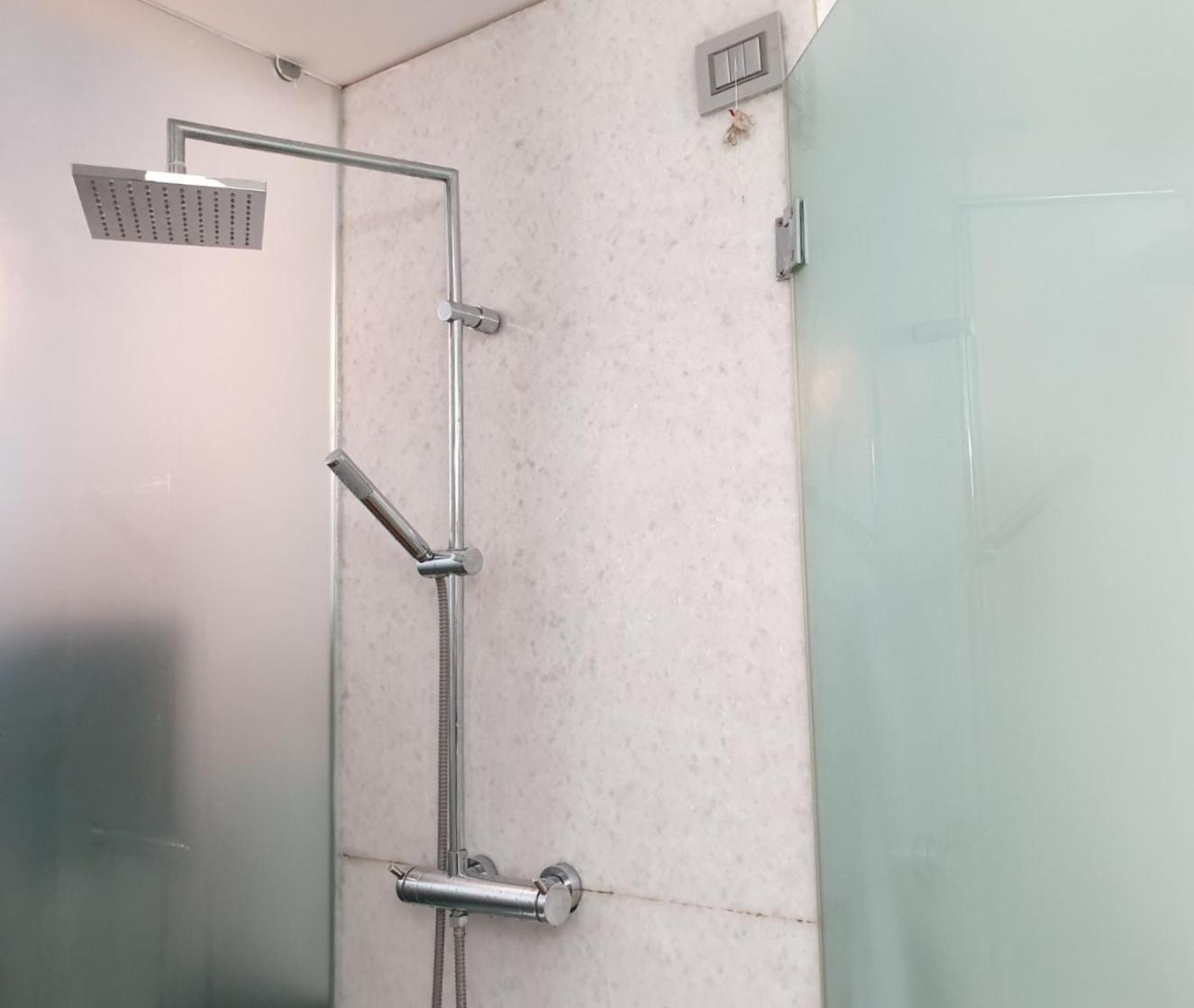 Loft Elegante In Centro Milano In Zona Signorile - Davanti Alla Metro Bagian luar foto