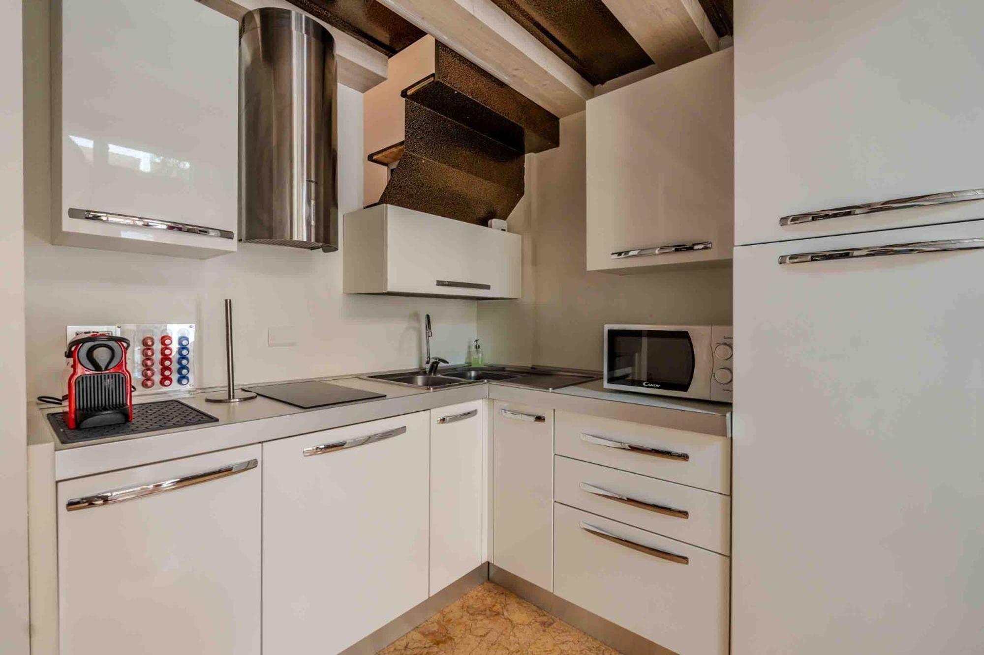 Loft Elegante In Centro Milano In Zona Signorile - Davanti Alla Metro Bagian luar foto